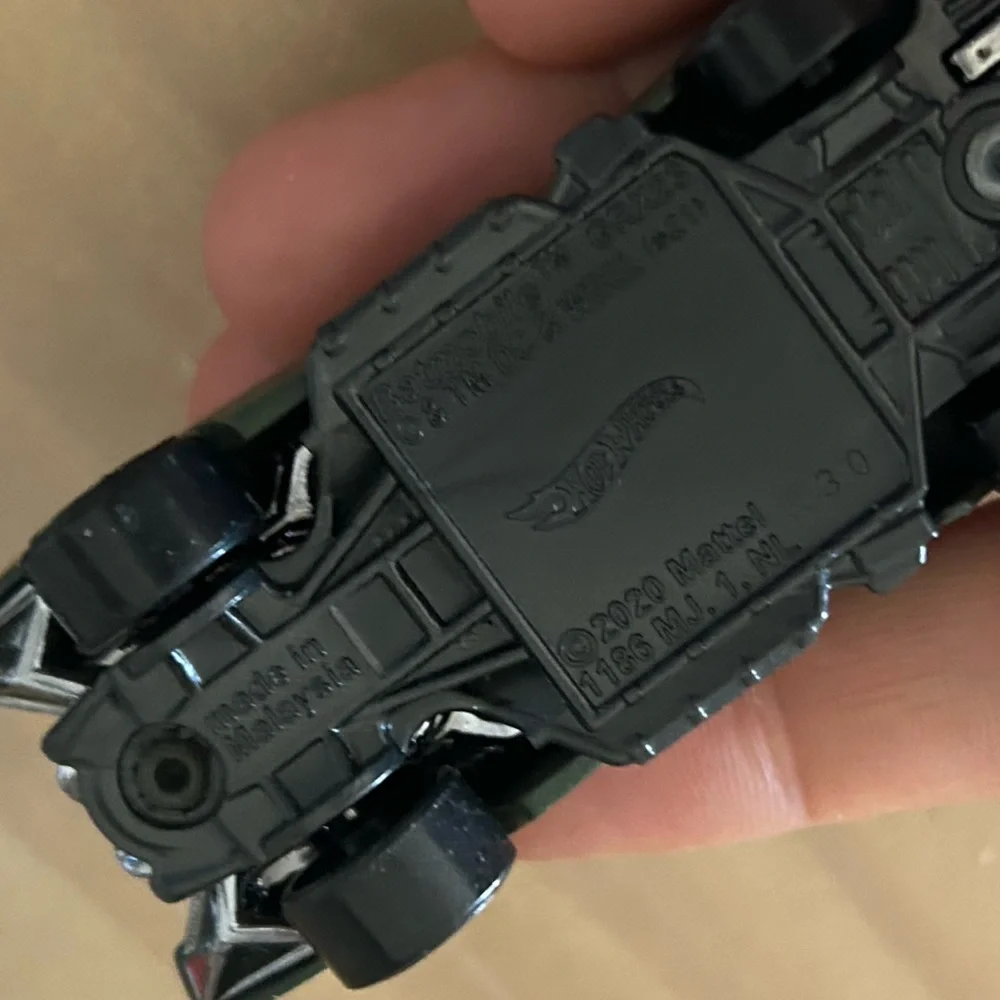Hot wheels Batman Forever 2011 Batmobile & 2022 Batmobile